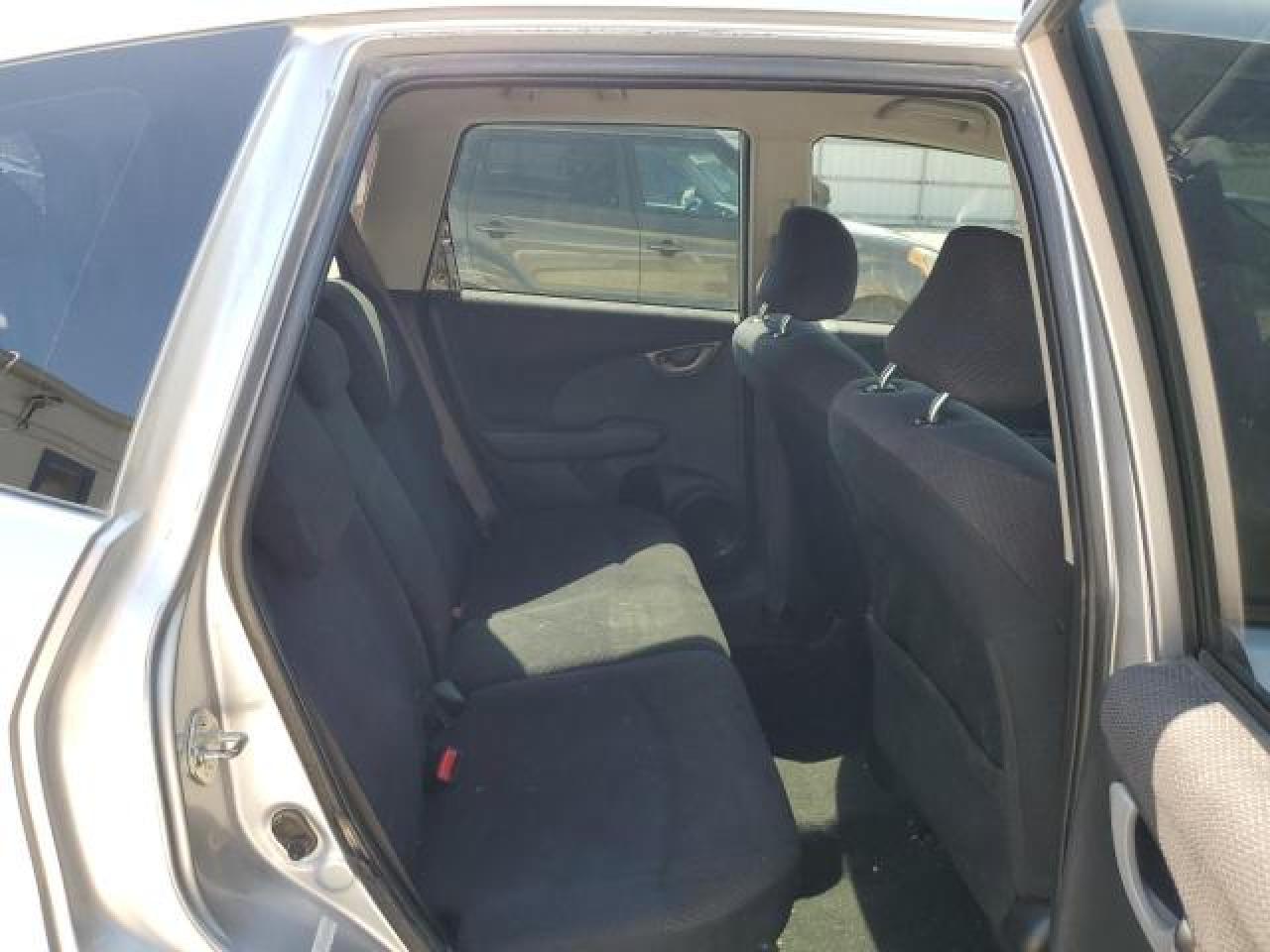 2013 HONDA FIT SPORT photo 19