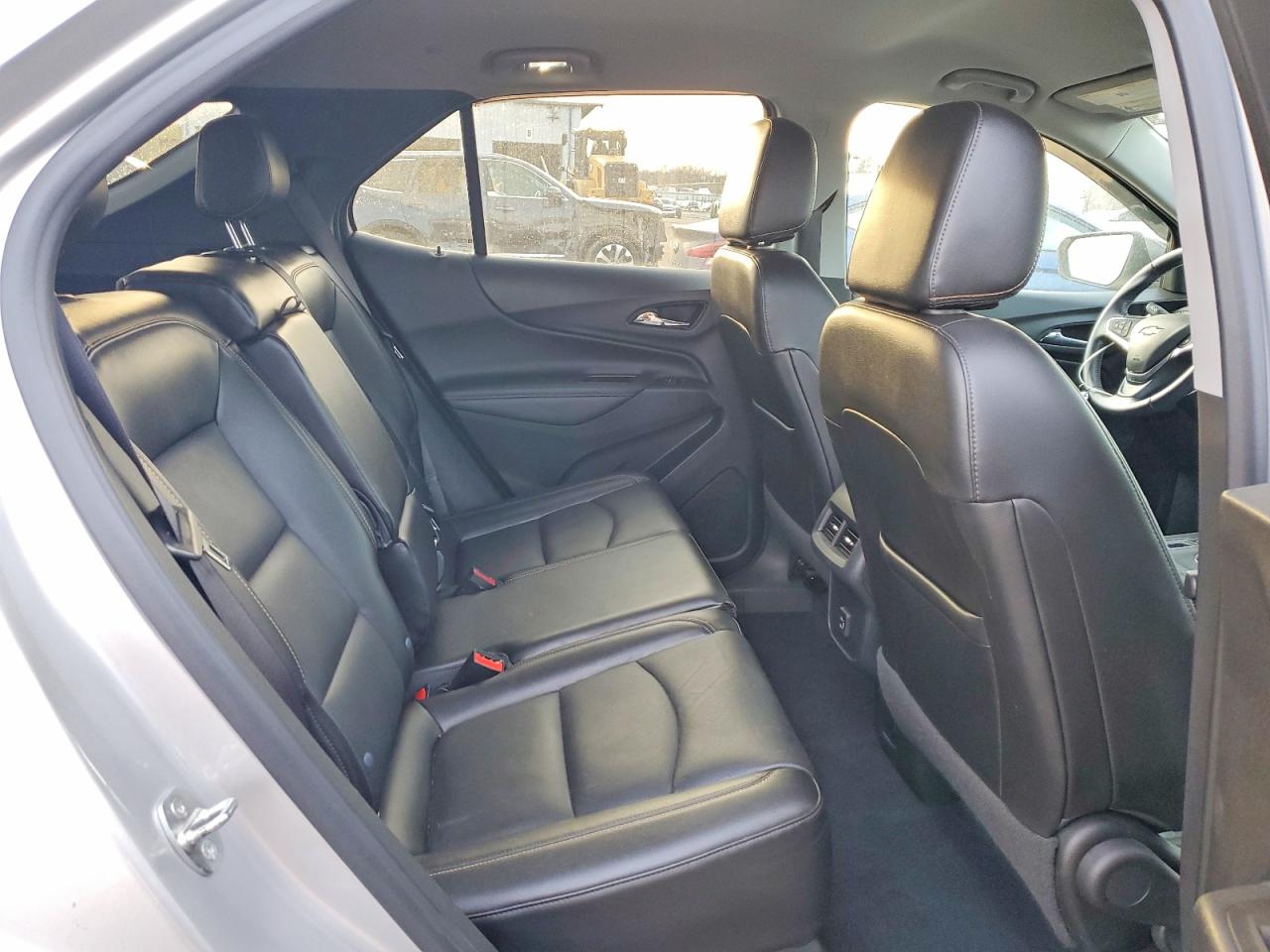 2021 CHEVROLET EQUINOX PREMIER photo 11