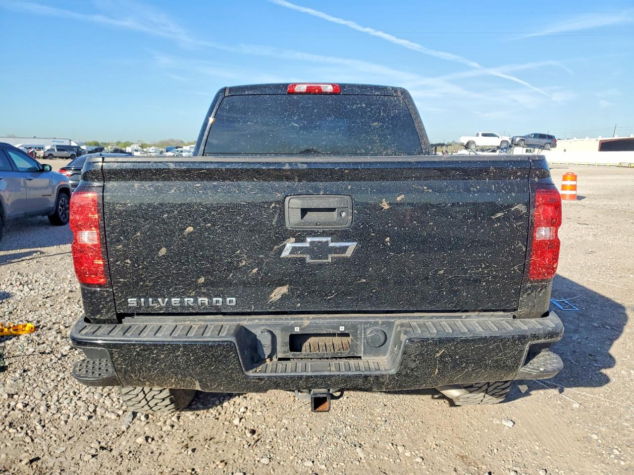 2018 CHEVROLET SILVERADO C1500 CUSTOM photo 16