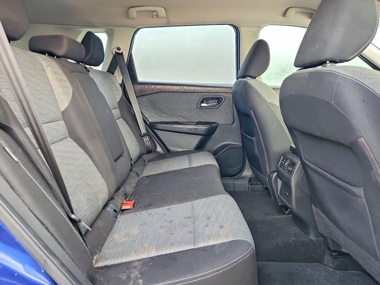 2021 NISSAN ROGUE SV photo 21