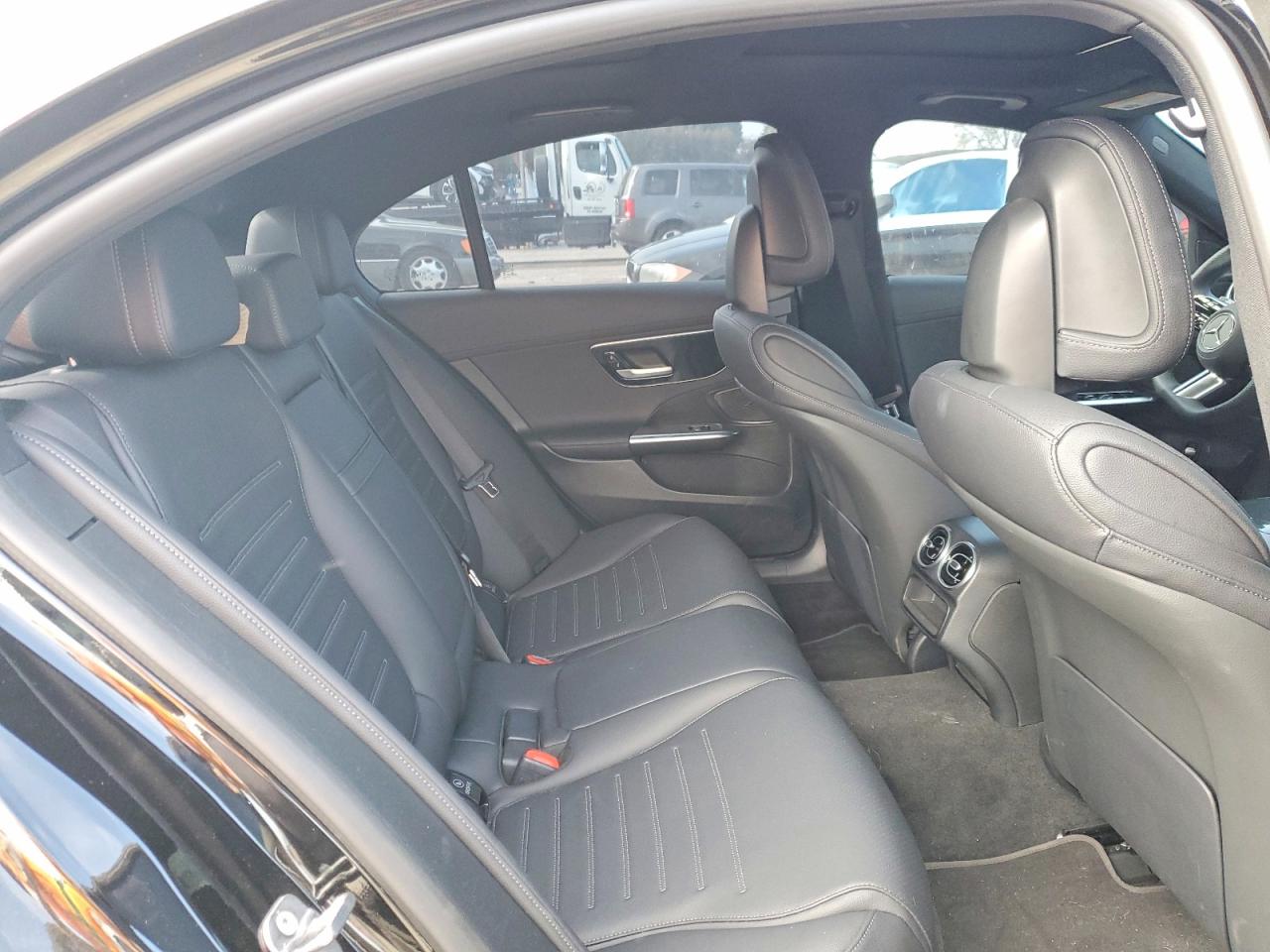 2025 MERCEDES-BENZ C 300 photo 28