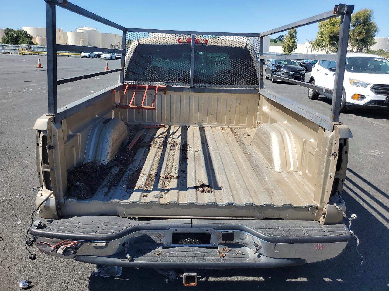 2005 CHEVROLET SILVERADO C1500 photo 6