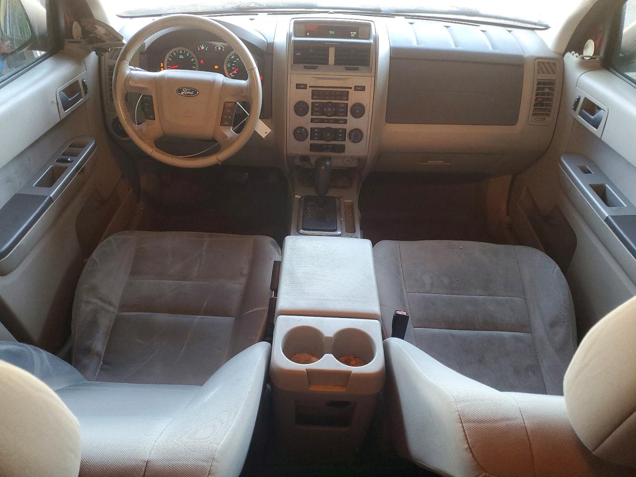 2012 FORD ESCAPE XLT photo 8