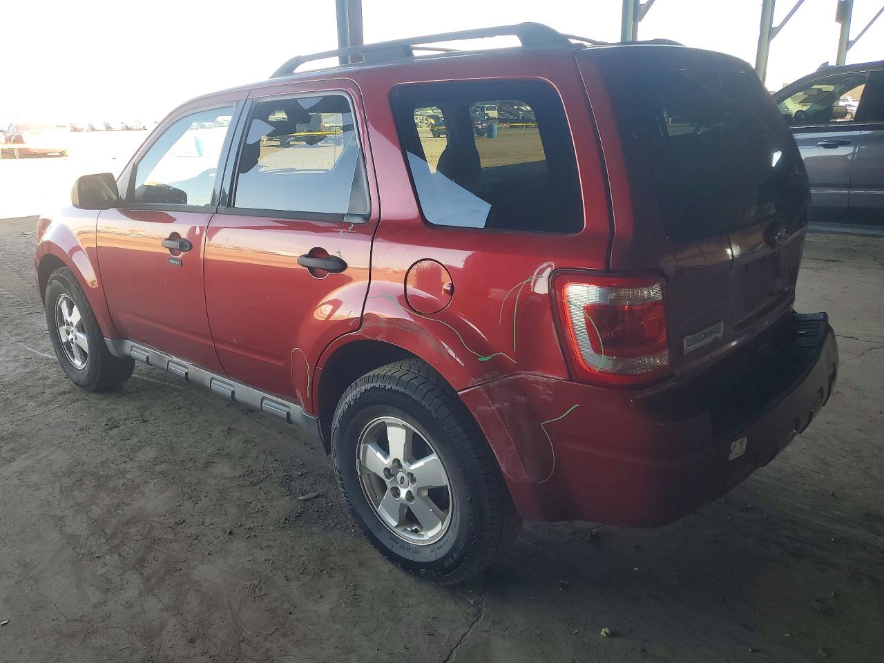 2012 FORD ESCAPE XLT photo 2
