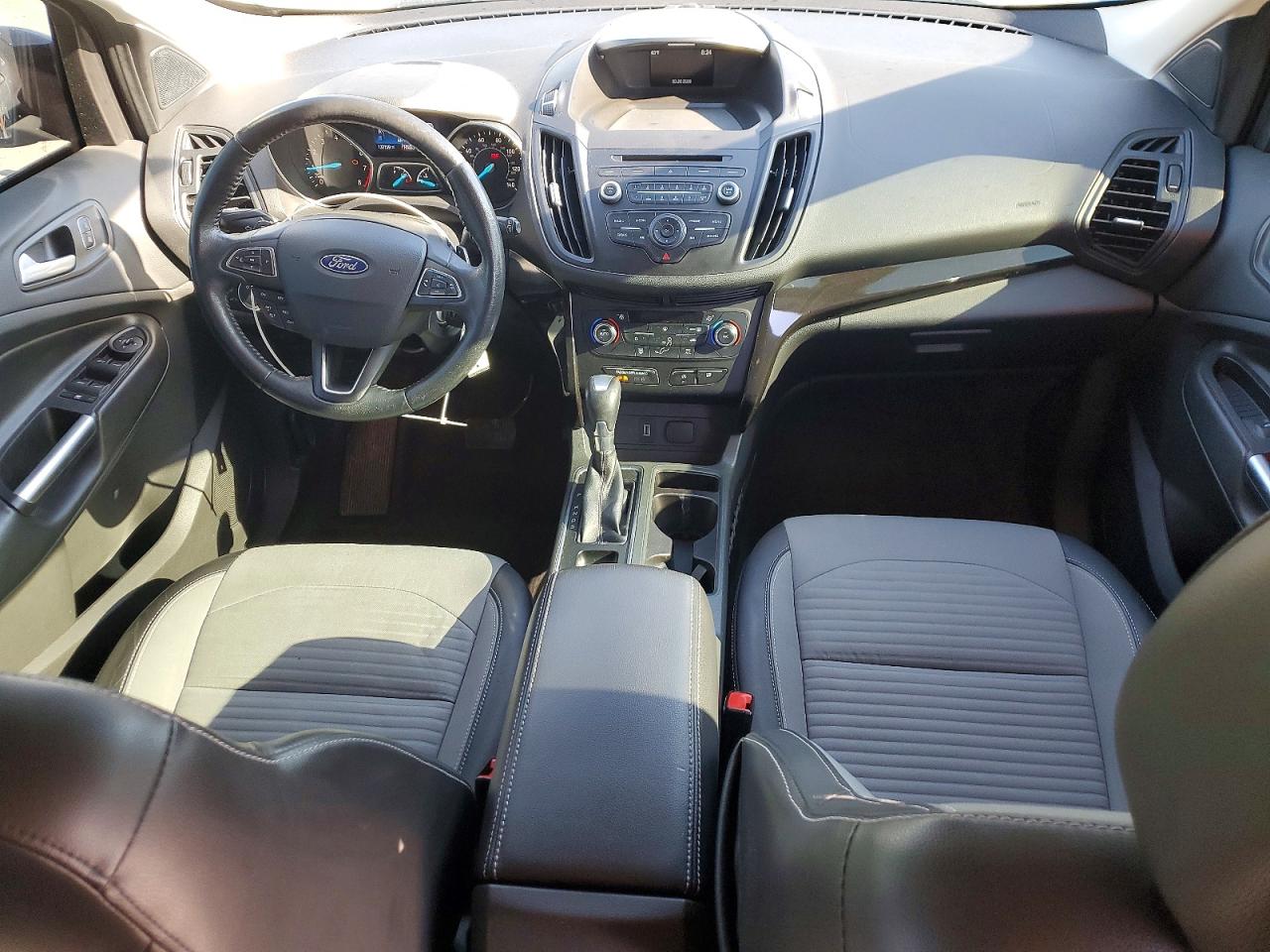 2017 FORD ESCAPE SE photo 8