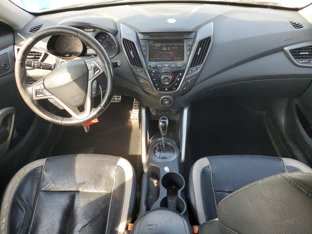 2015 HYUNDAI VELOSTER TURBO photo 15