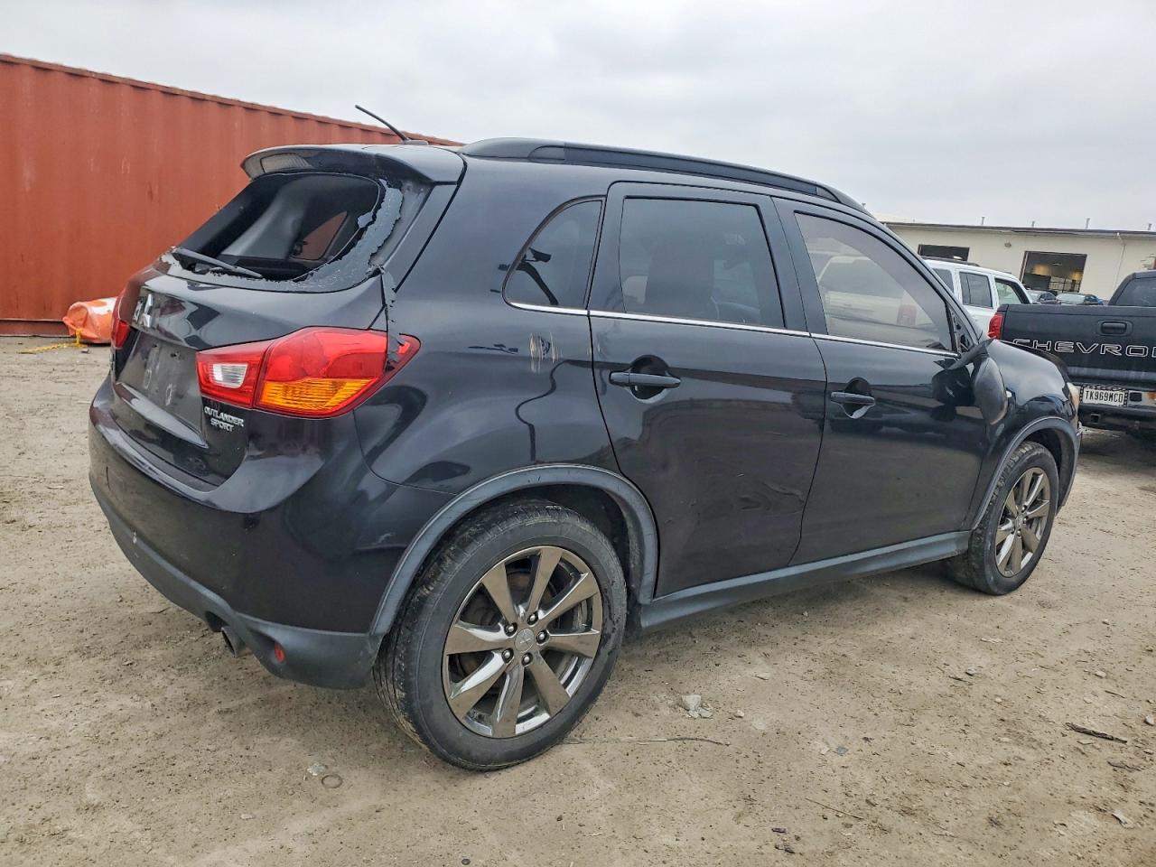2013 MITSUBISHI OUTLANDER SPORT LE photo 3