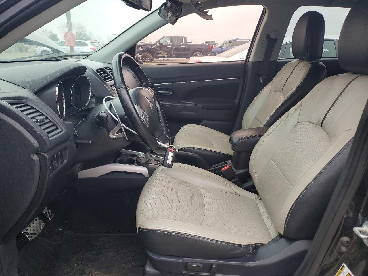 2013 MITSUBISHI OUTLANDER SPORT LE photo 7