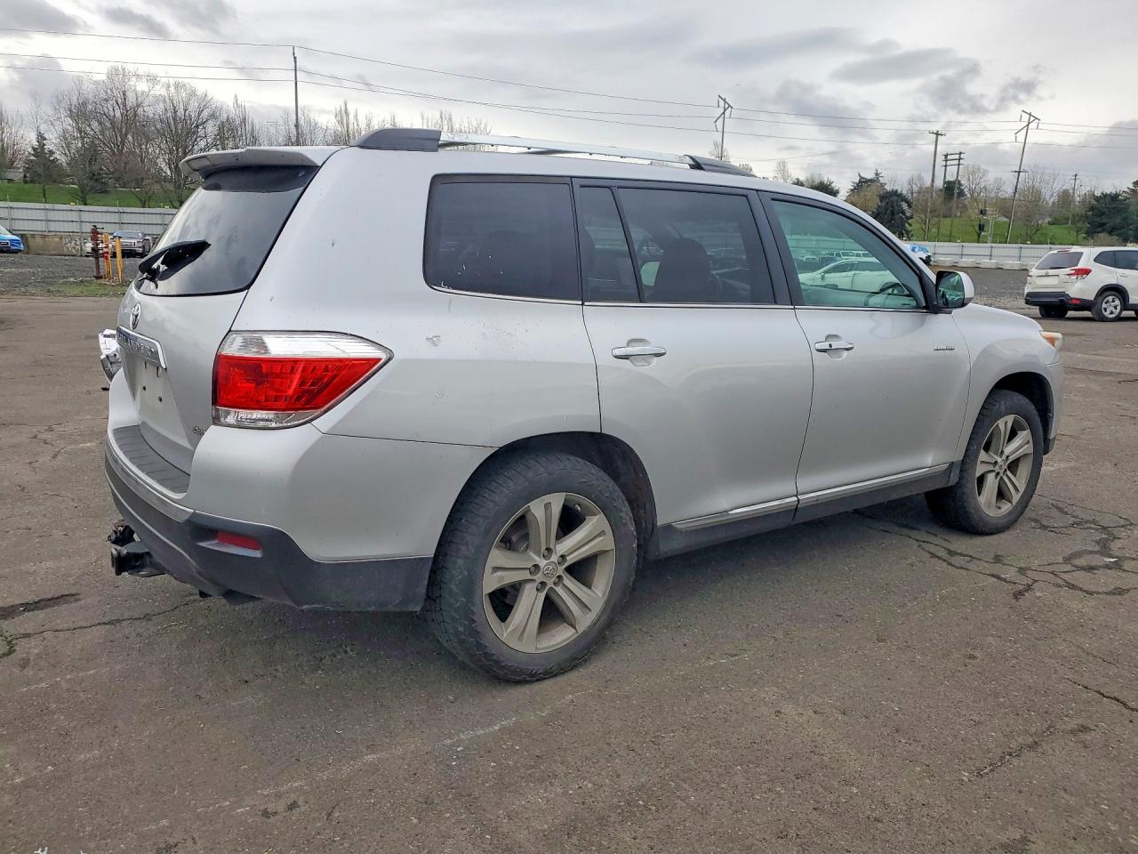2013 TOYOTA HIGHLANDER LIMITED photo 3