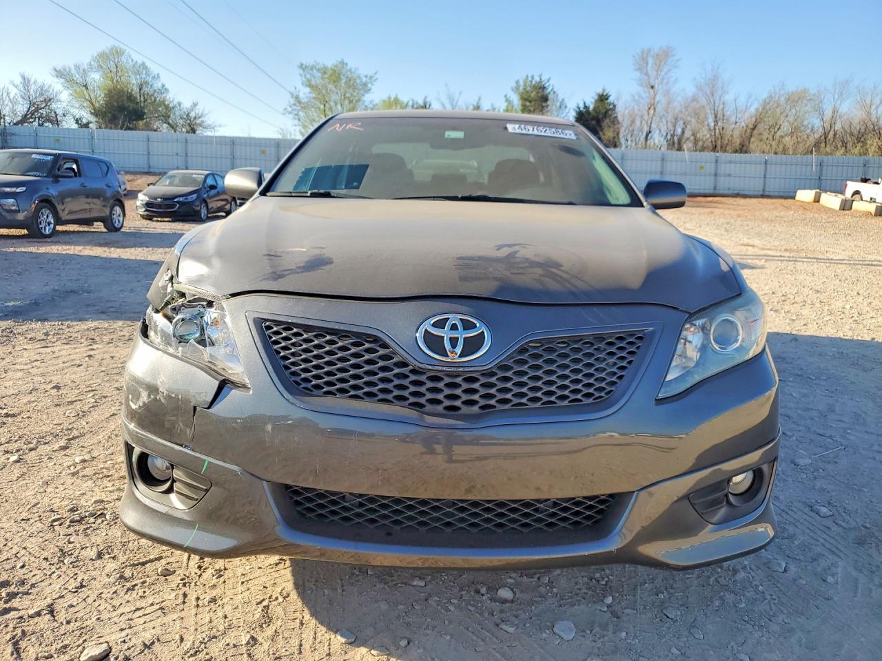2011 TOYOTA CAMRY SE photo 5