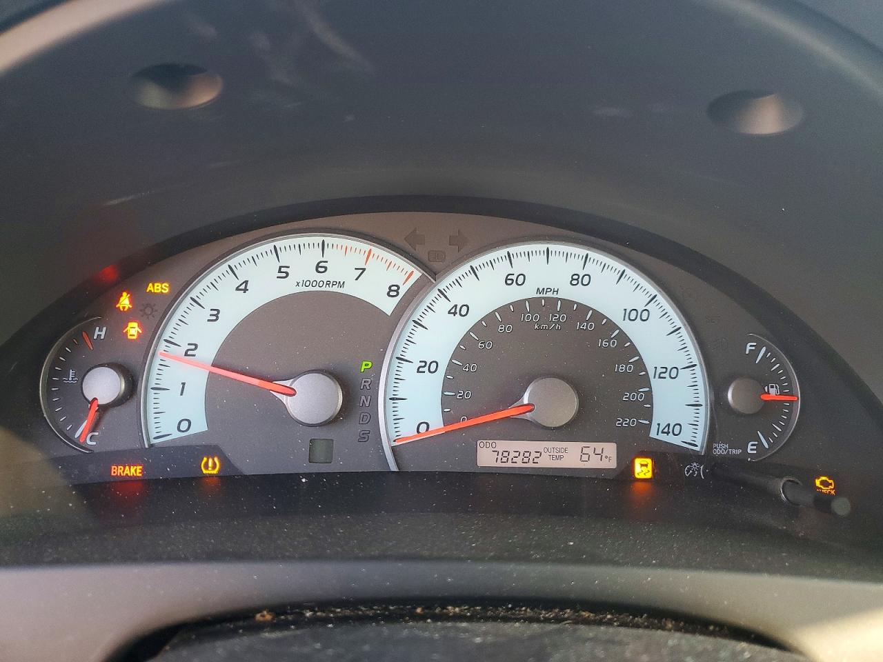 2011 TOYOTA CAMRY SE photo 9