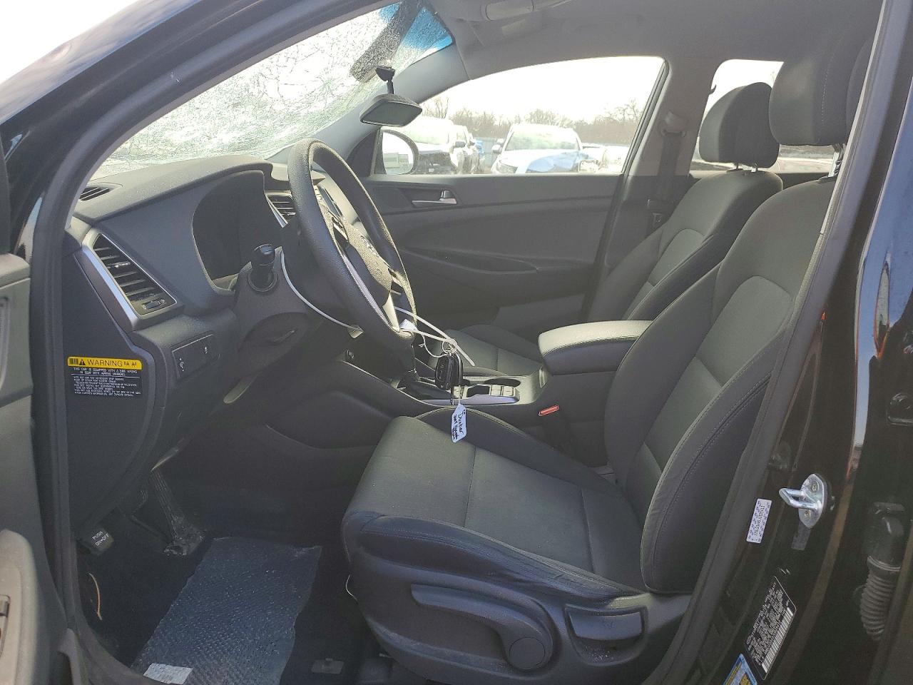 2018 HYUNDAI TUCSON SE photo 7