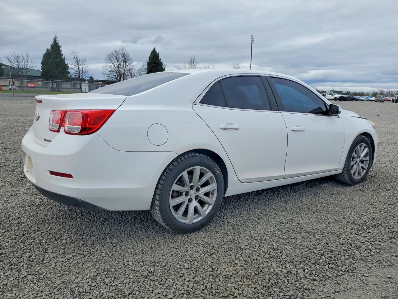 2014 CHEVROLET MALIBU 2LT photo 3