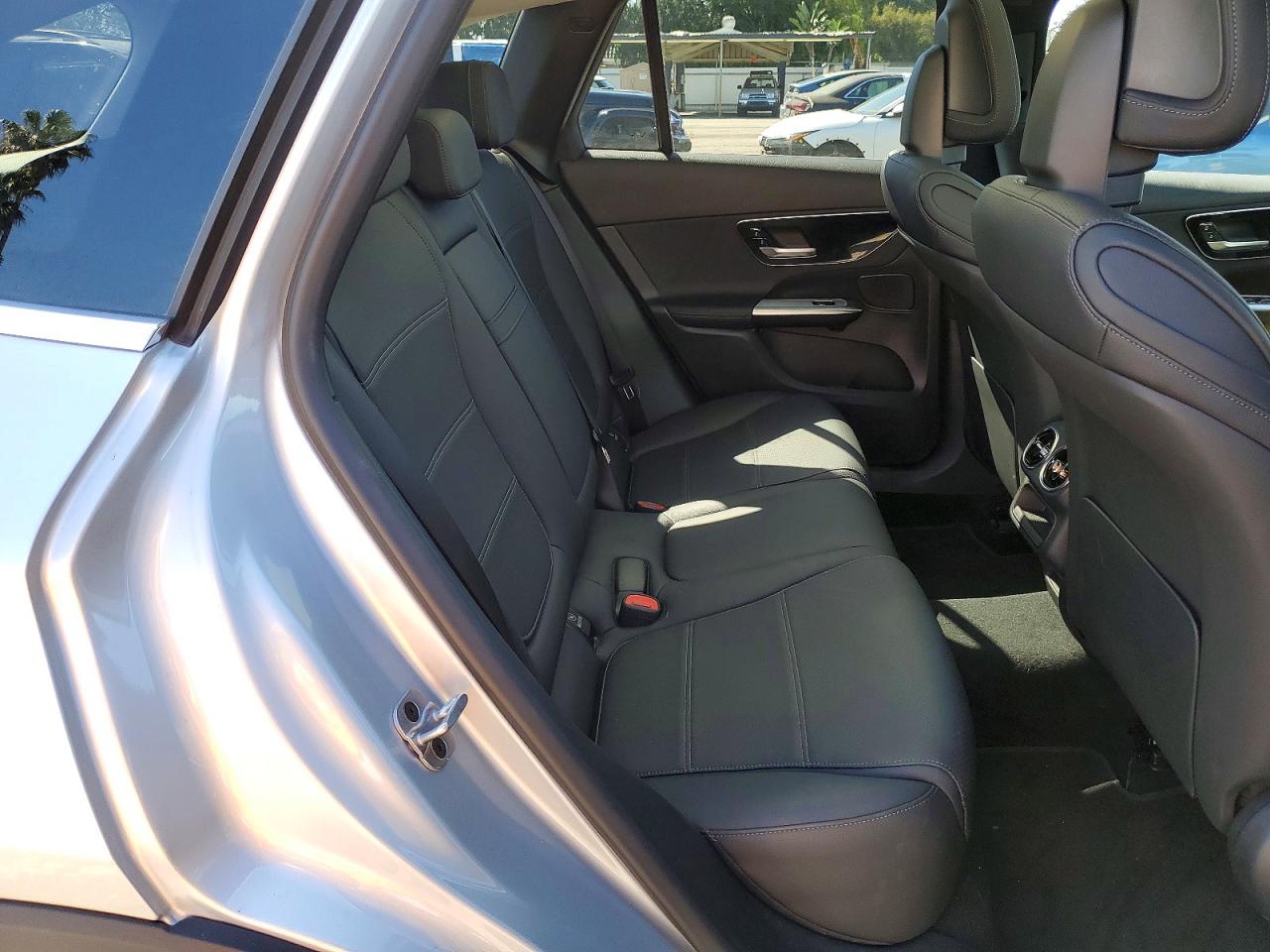 2025 MERCEDES-BENZ GLC 350E photo 19