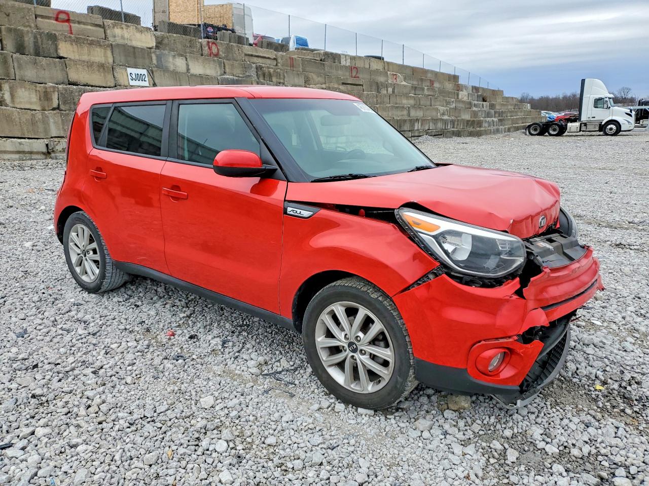 2018 KIA SOUL + photo 7