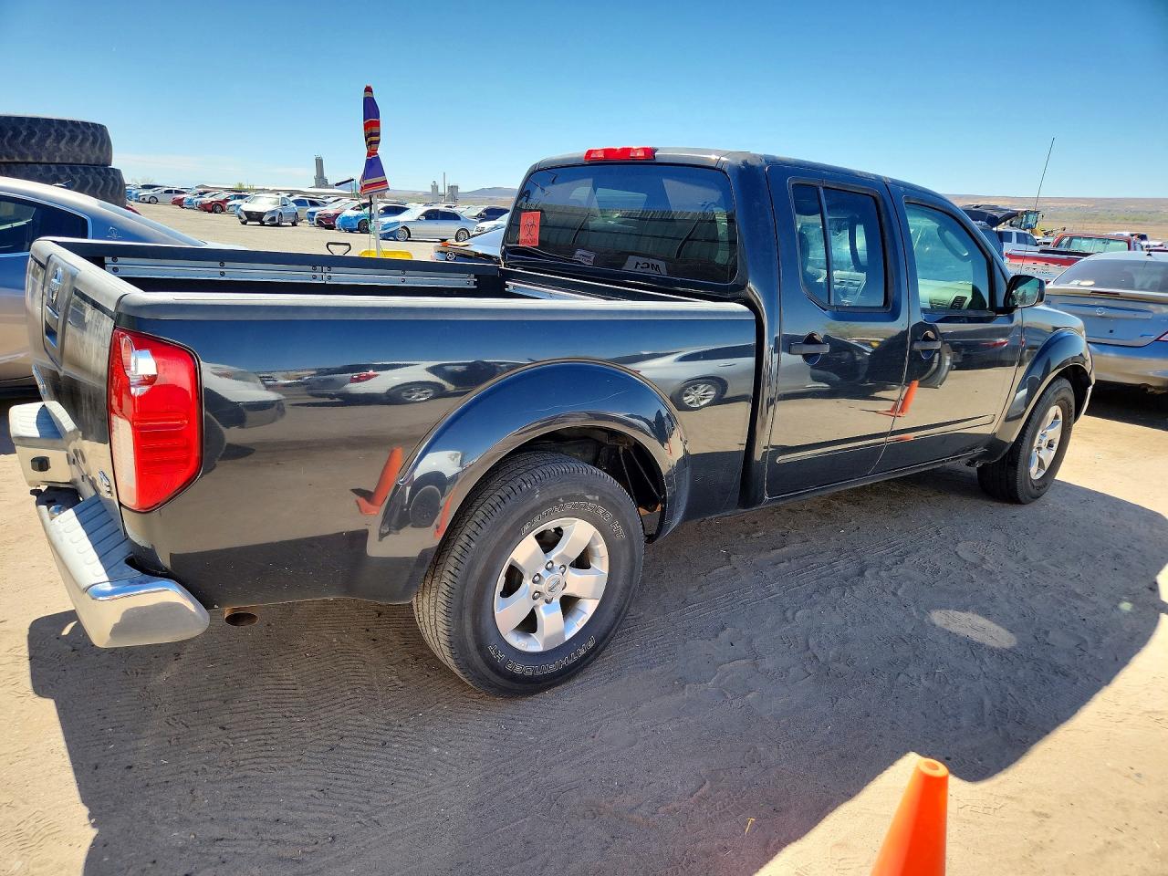 2010 NISSAN FRONTIER SE V6 photo 3