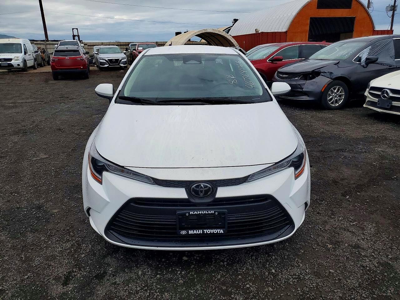 2025 TOYOTA COROLLA LE photo 9