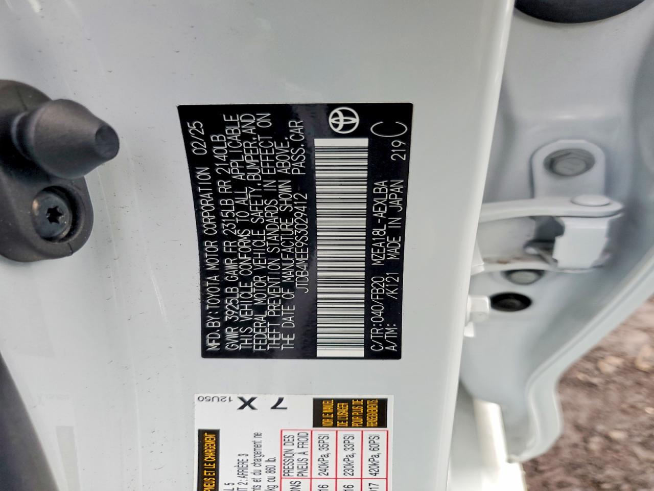 2025 TOYOTA COROLLA LE photo 23