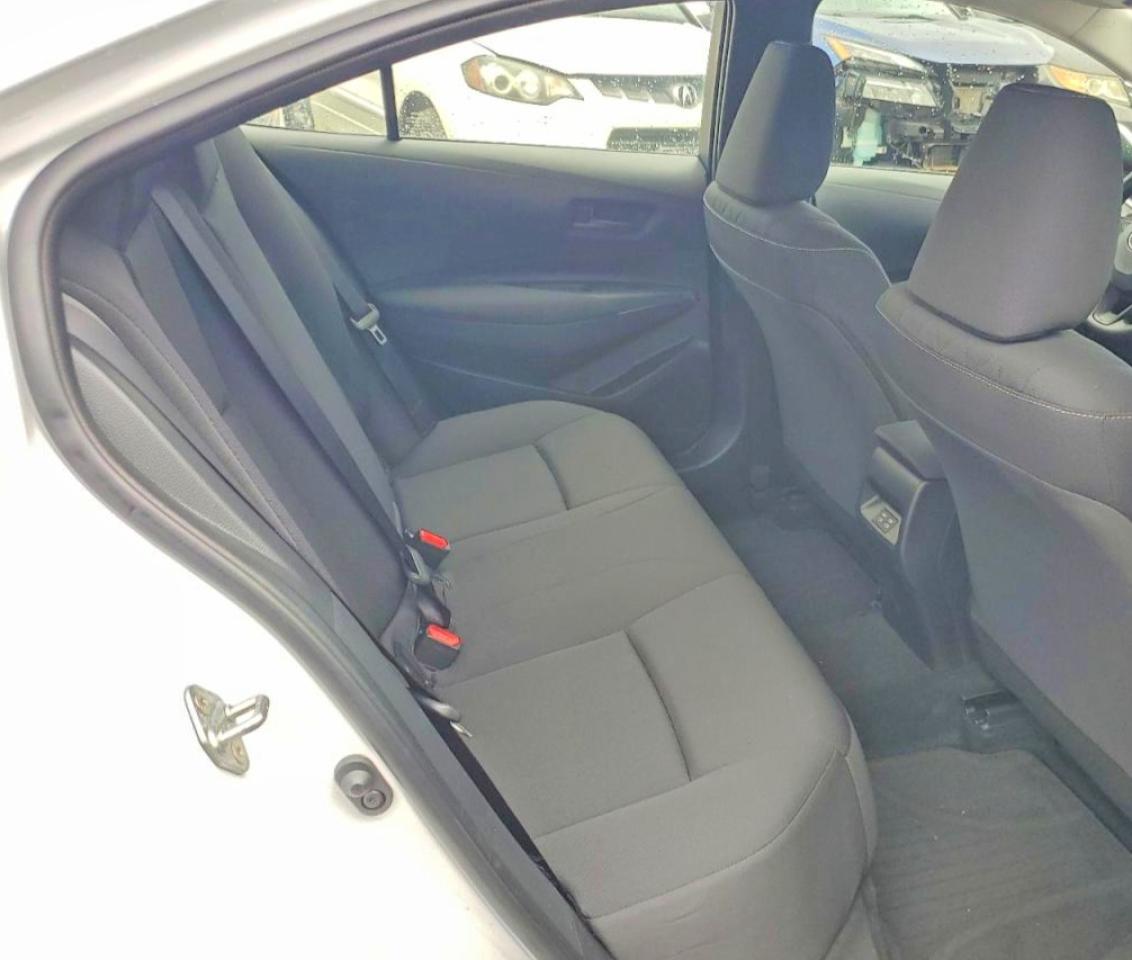 2025 TOYOTA COROLLA LE photo 19