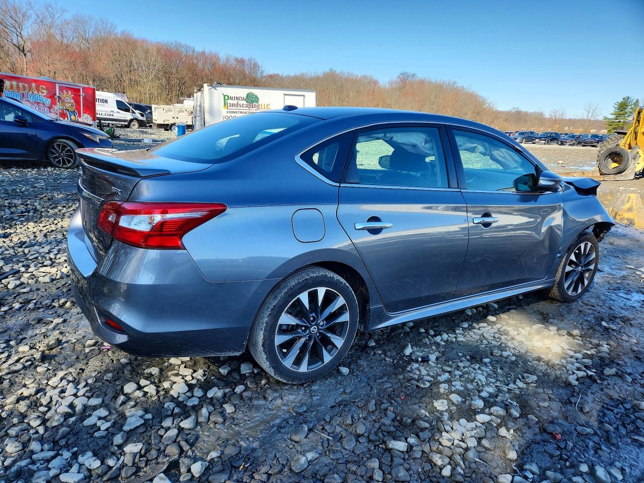 2019 NISSAN SENTRA SR photo 5