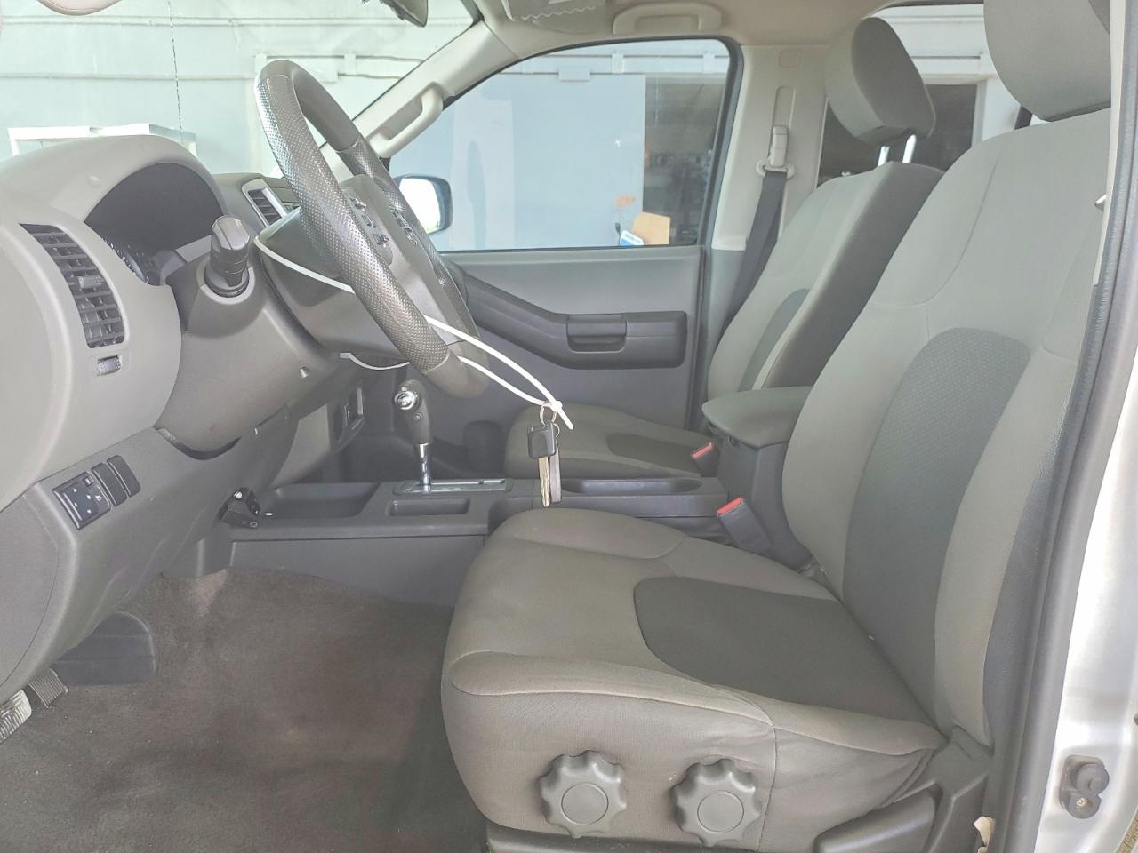 2014 NISSAN XTERRA S photo 13