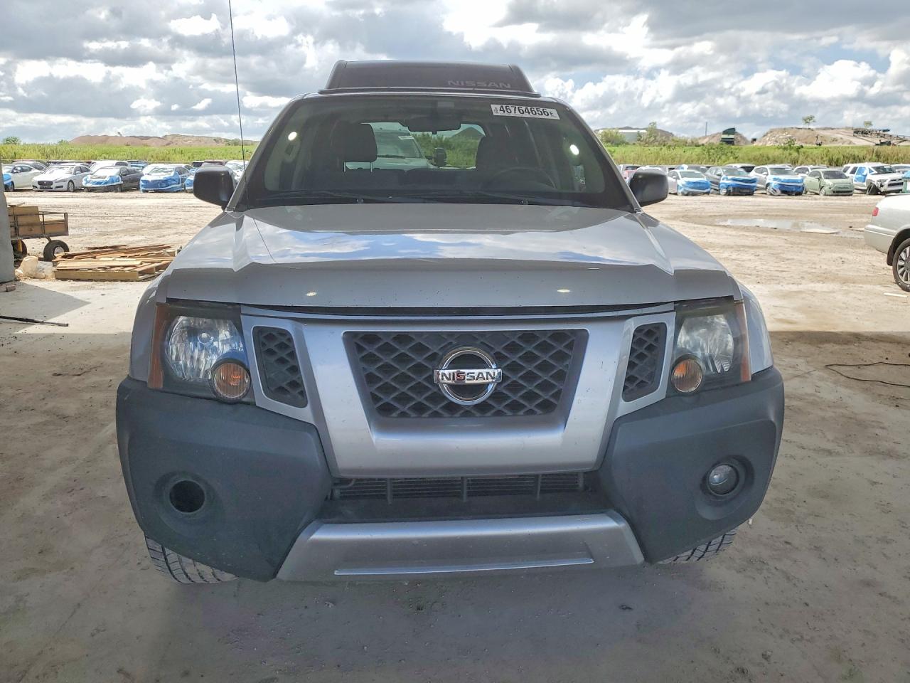2014 NISSAN XTERRA S photo 9