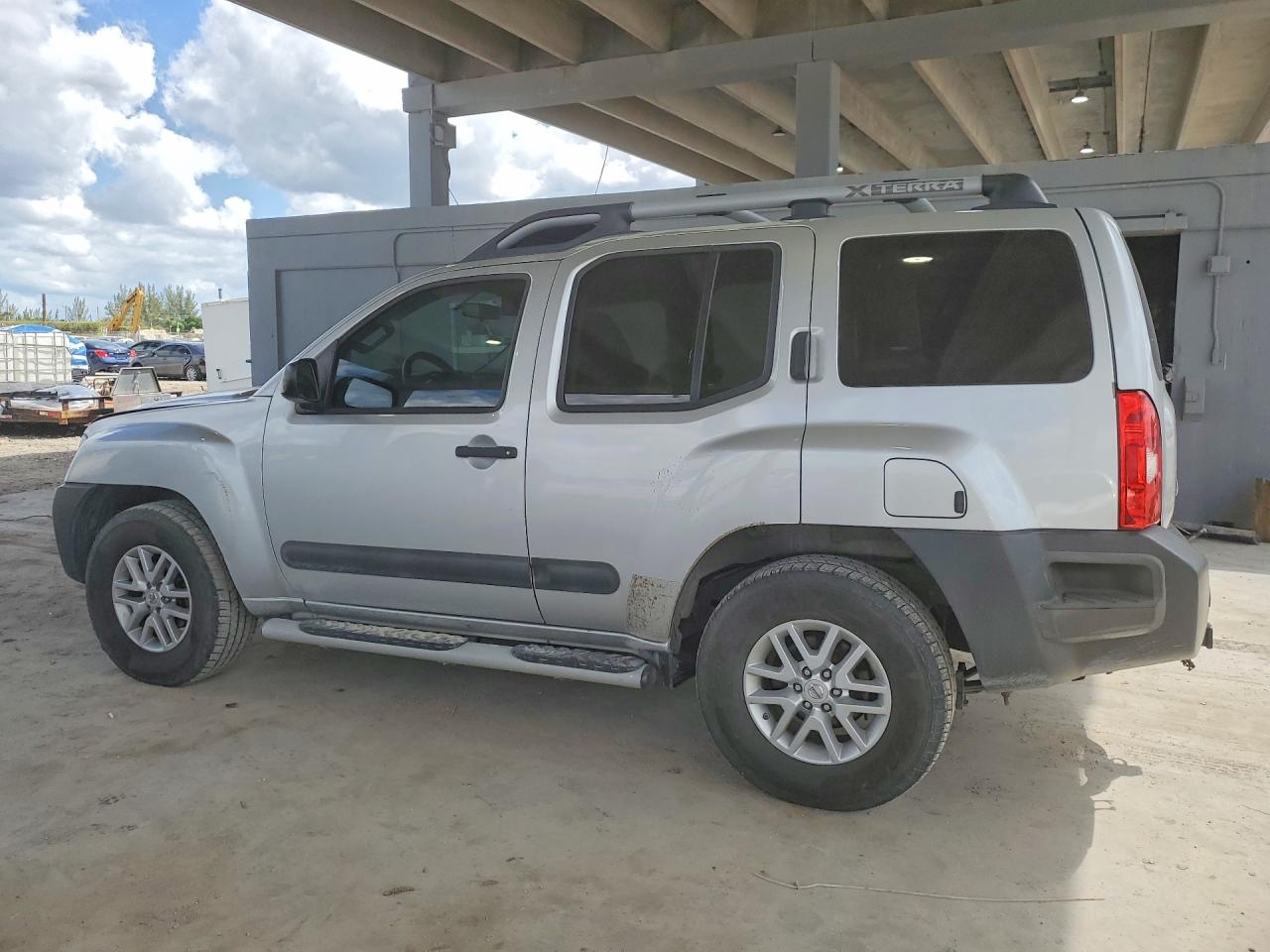 2014 NISSAN XTERRA S photo 3
