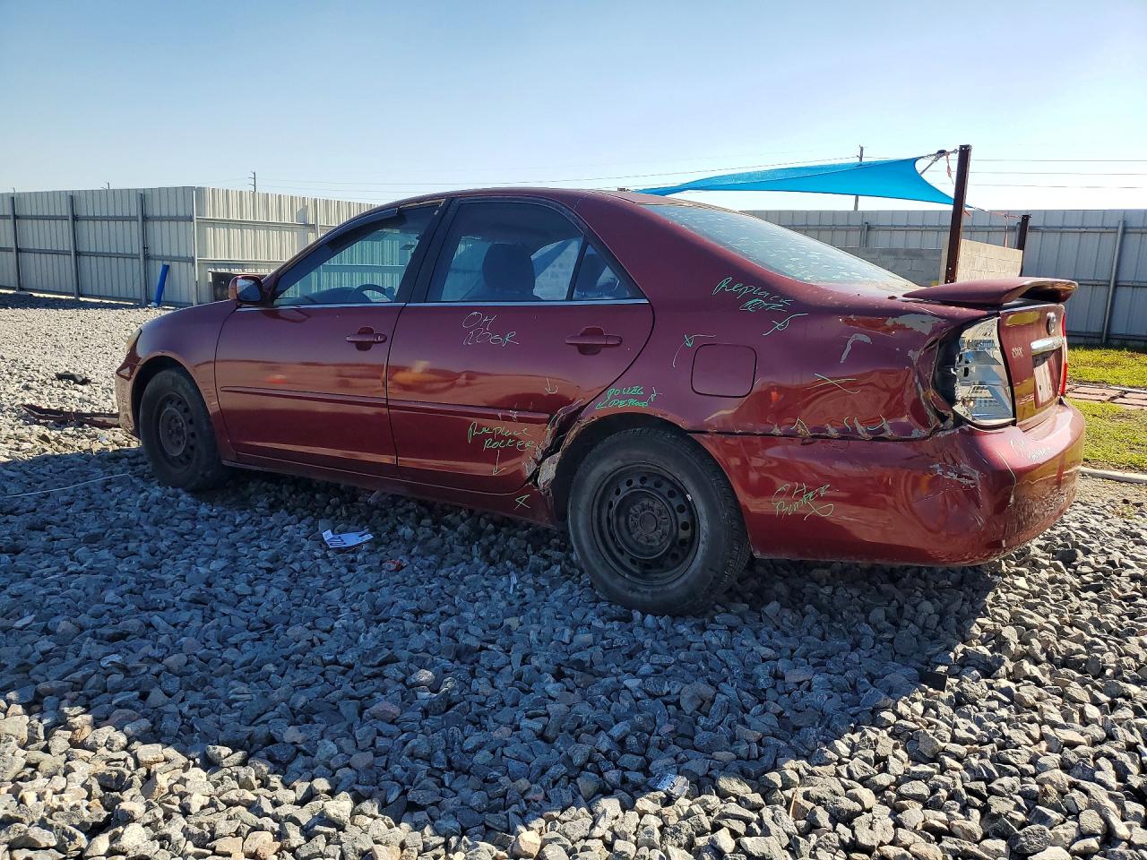 2002 TOYOTA CAMRY LE photo 4