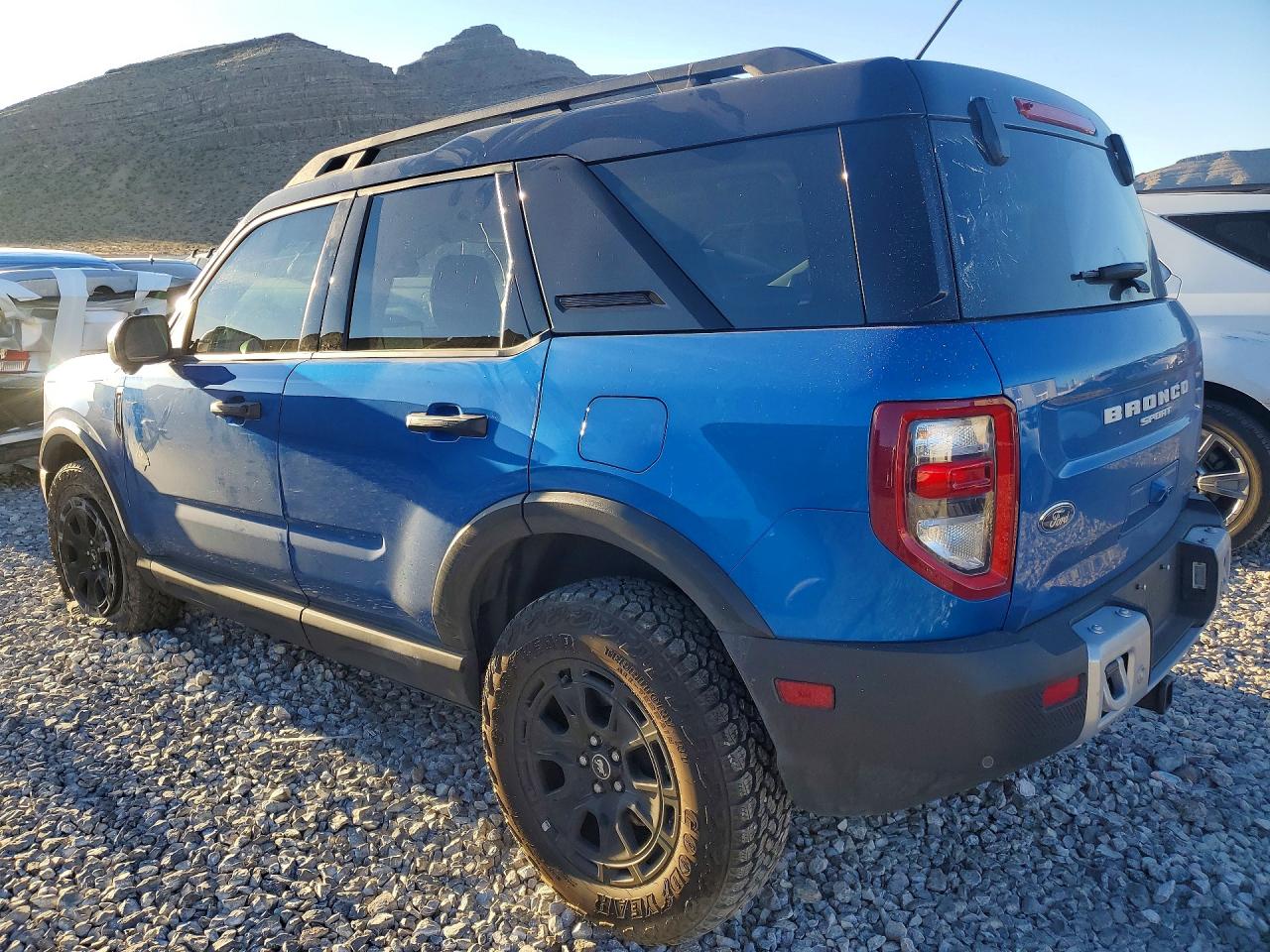 2025 FORD BRONCO SPORT OUTER BANKS photo 3