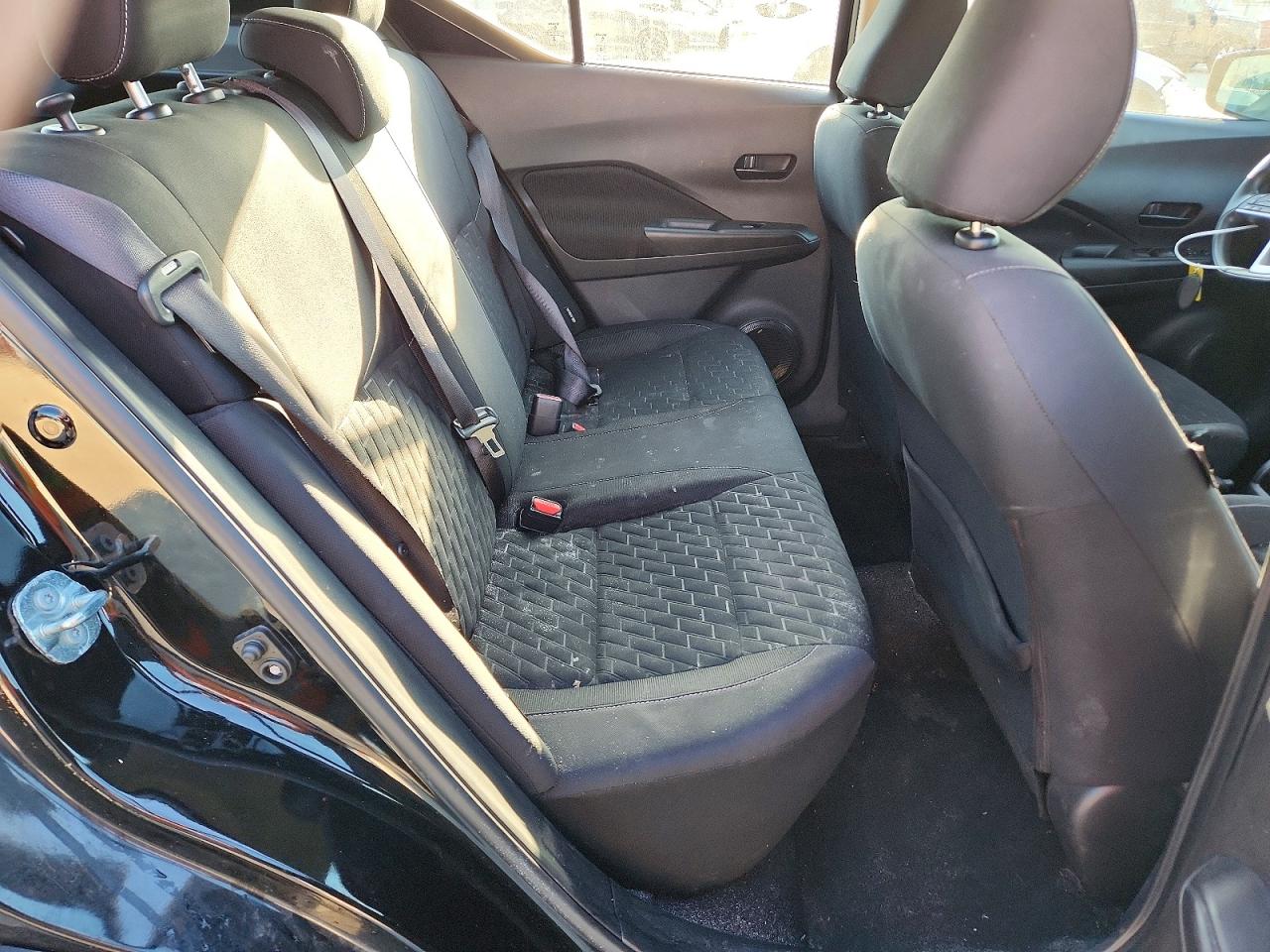 2022 NISSAN KICKS S photo 19