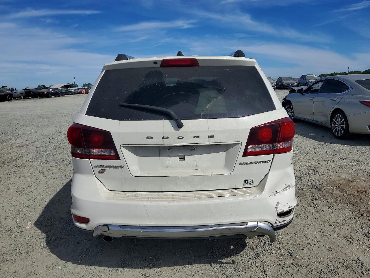 2018 DODGE JOURNEY CROSSROAD photo 16