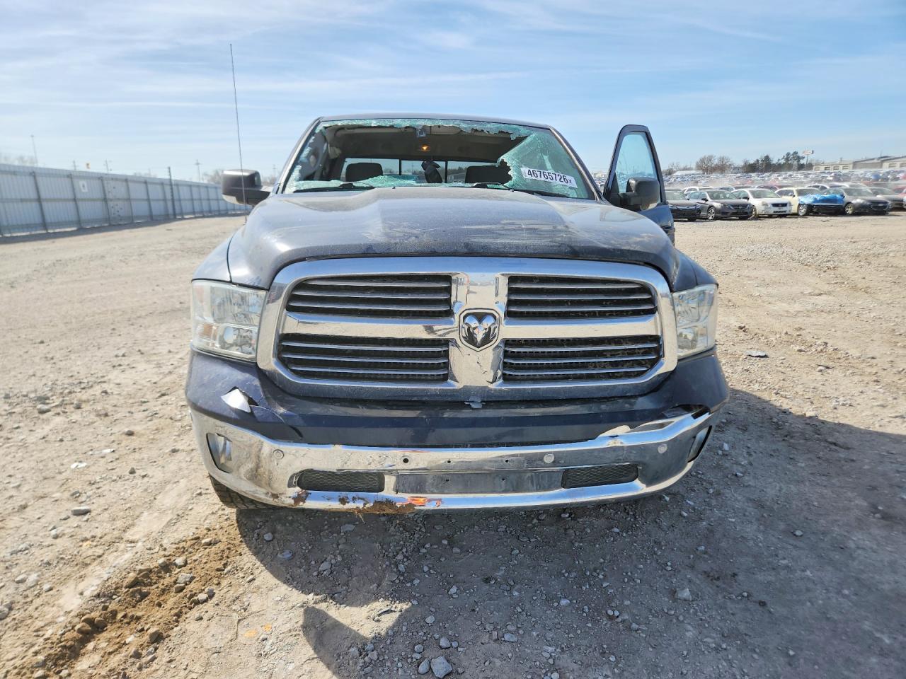 2019 RAM 1500 CLASSIC SLT photo 13