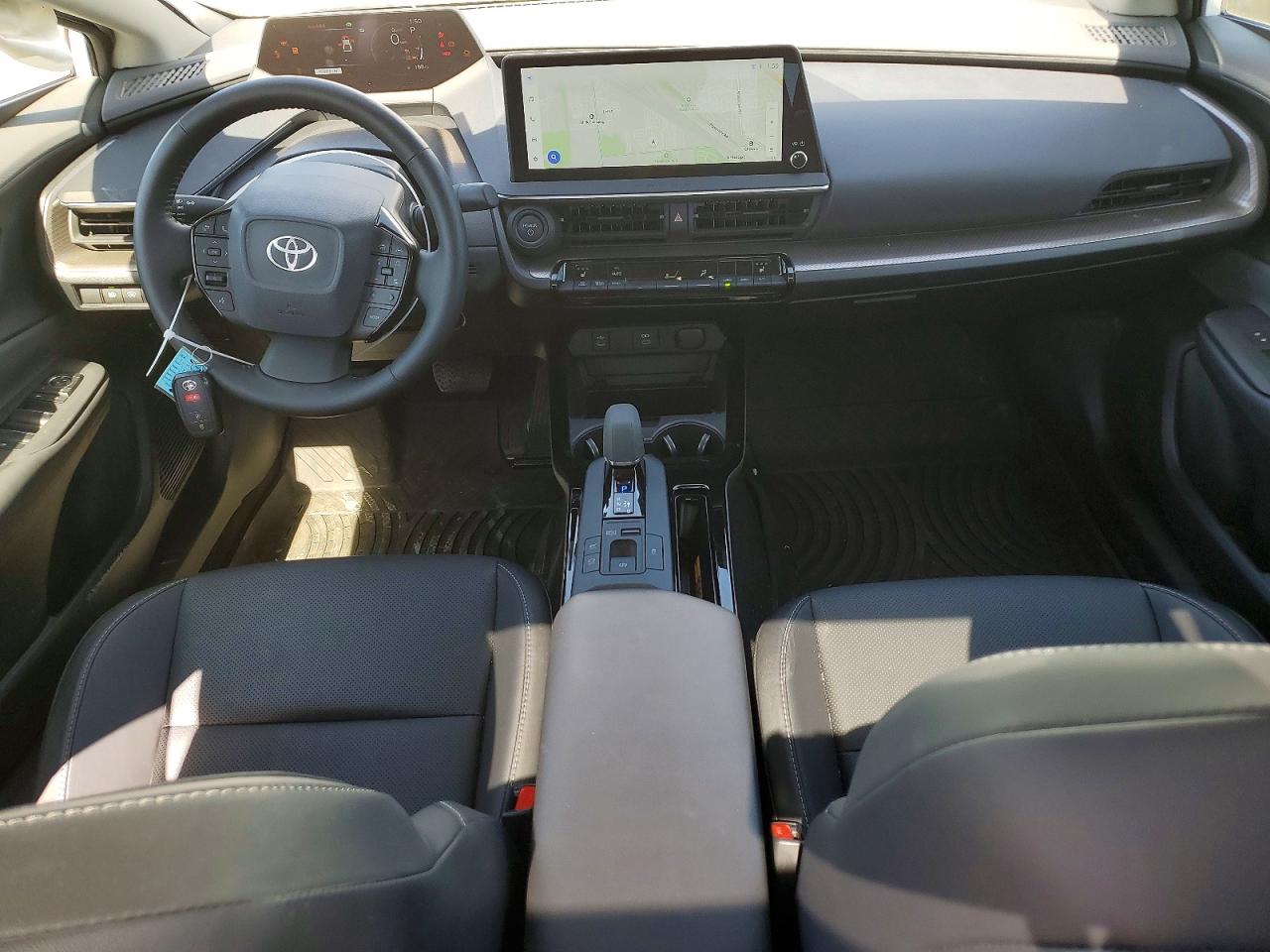 2025 TOYOTA PRIUS XLE photo 22