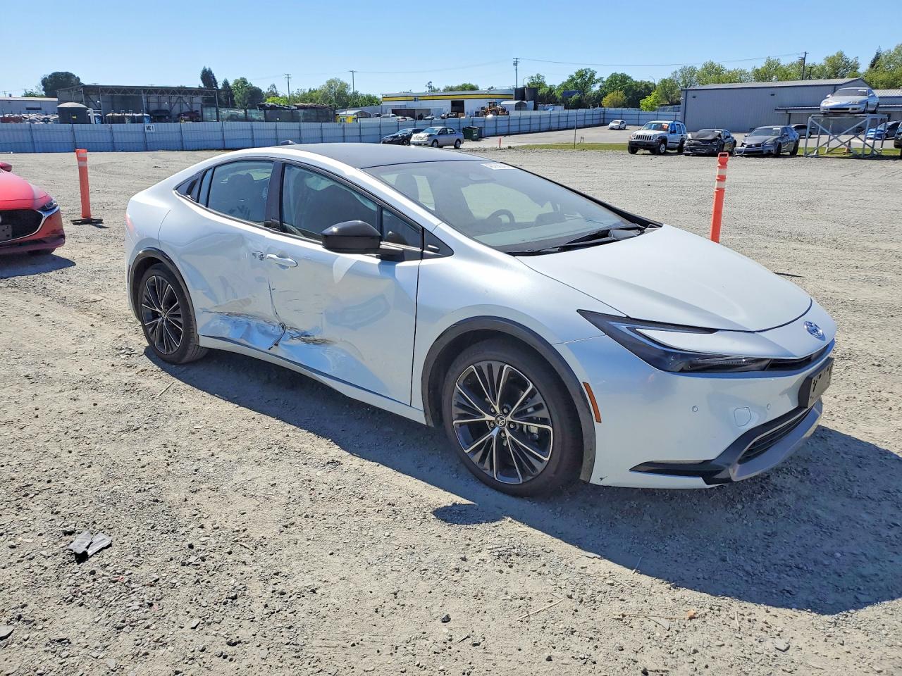 2025 TOYOTA PRIUS XLE photo 10
