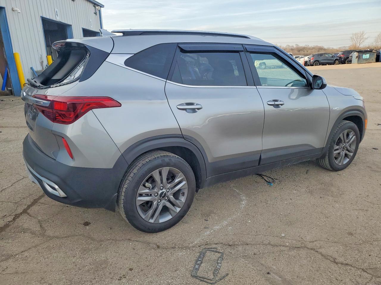 2023 KIA SELTOS S photo 6