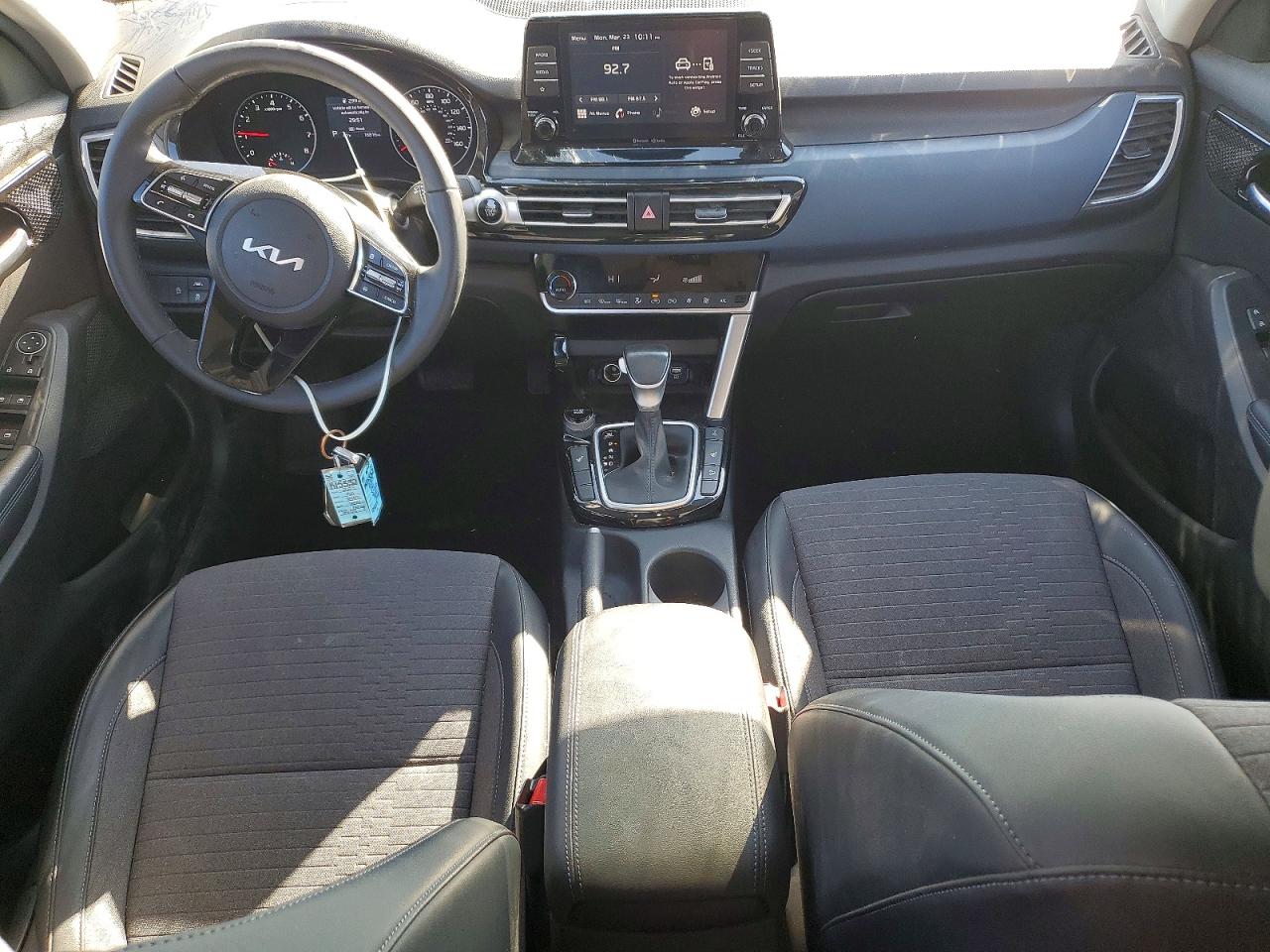 2023 KIA SELTOS S photo 15