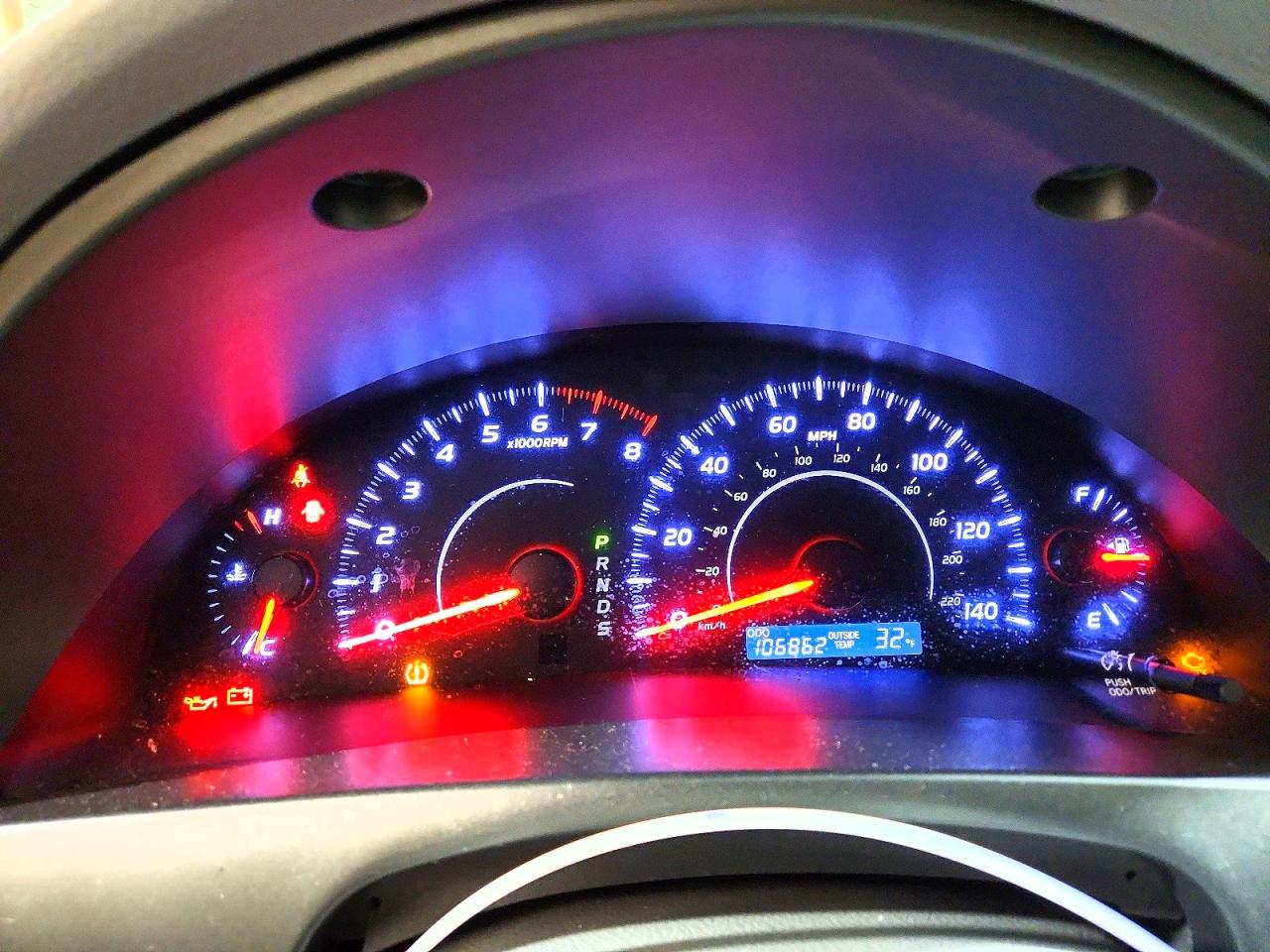 2010 TOYOTA CAMRY LE photo 9
