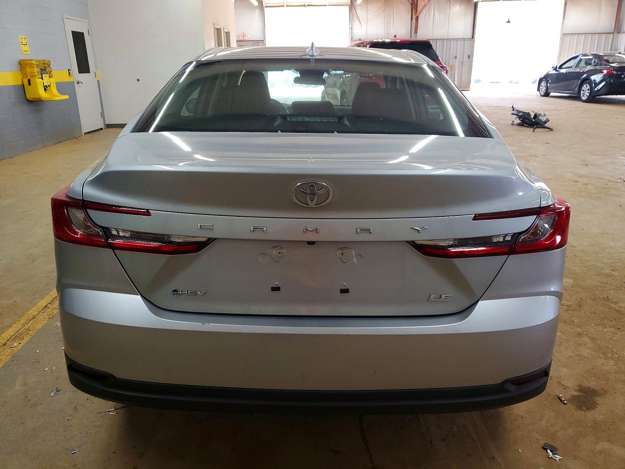 2025 TOYOTA CAMRY LE photo 6