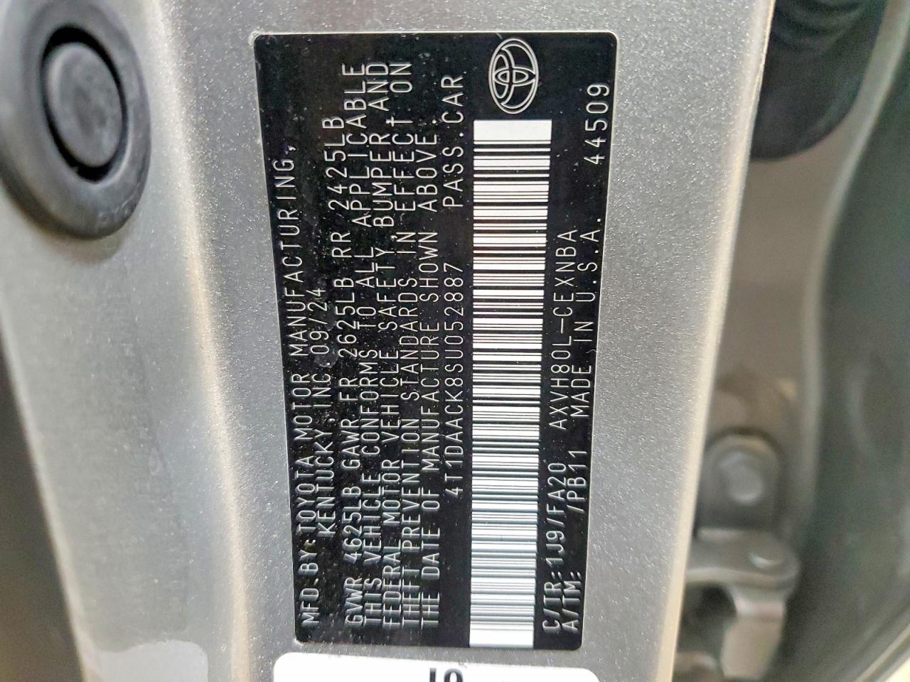 2025 TOYOTA CAMRY LE photo 12