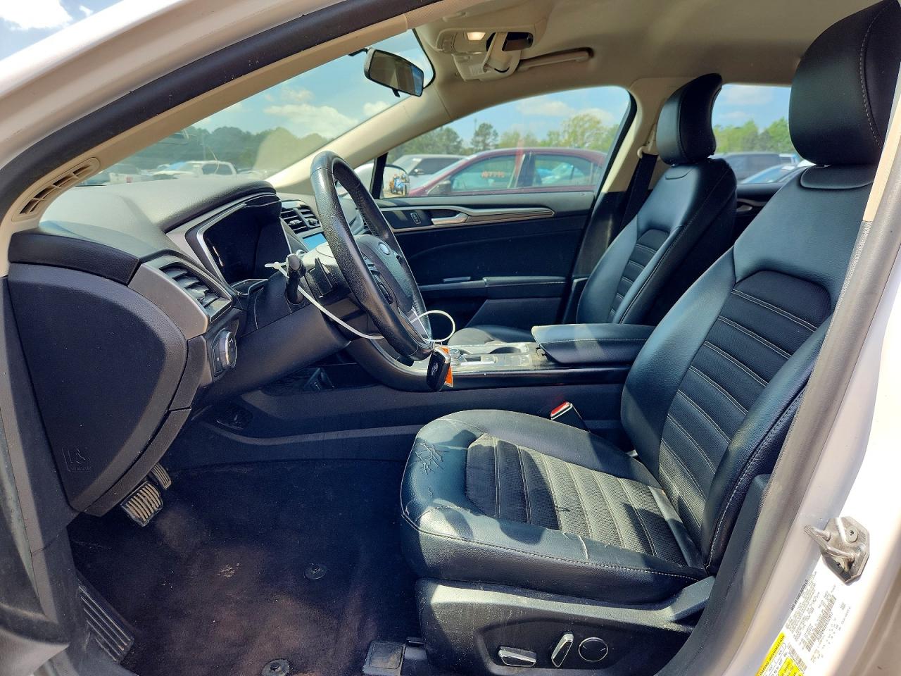 2017 FORD FUSION SE photo 13