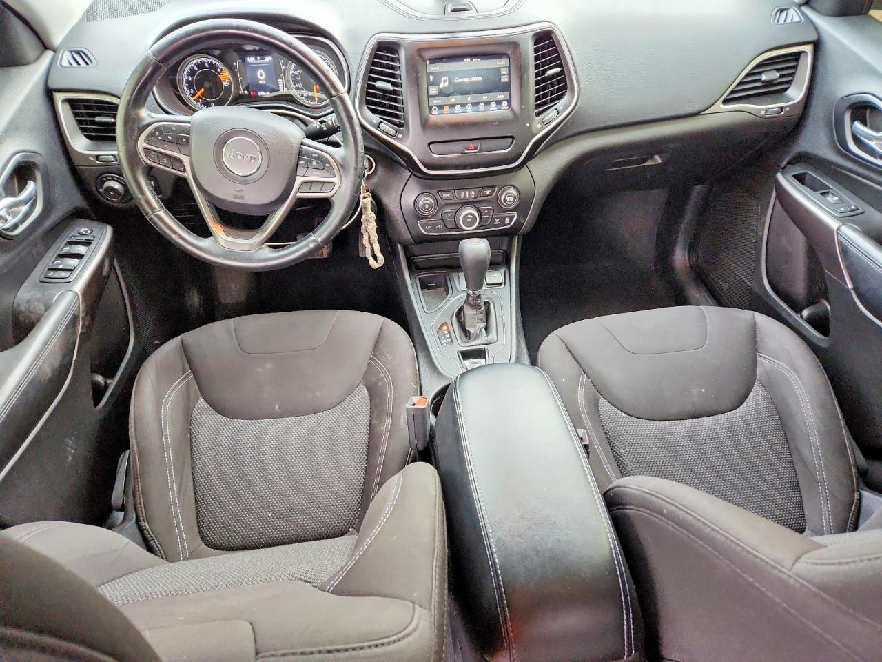 2019 JEEP CHEROKEE LATITUDE photo 8