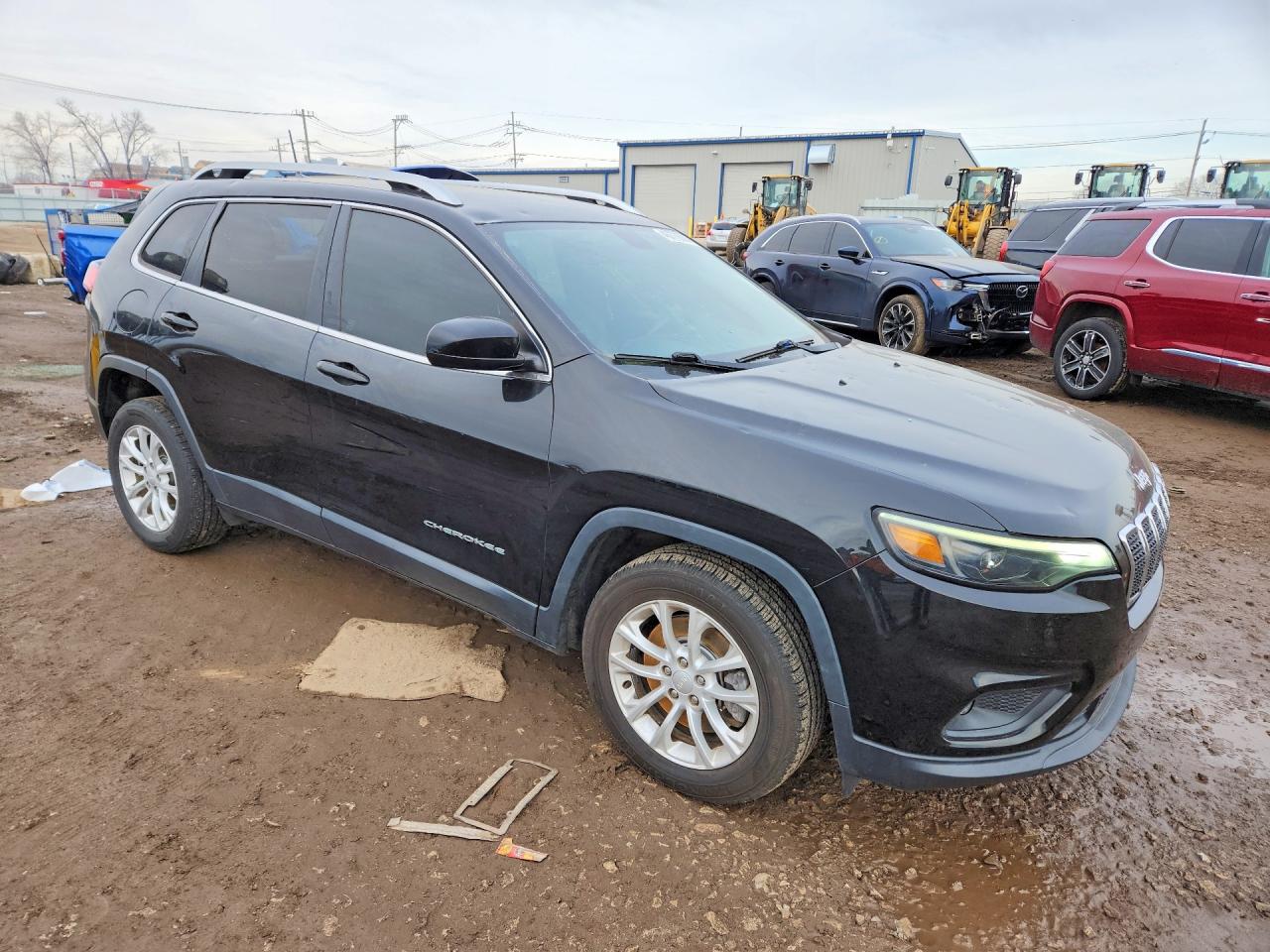 2019 JEEP CHEROKEE LATITUDE photo 4