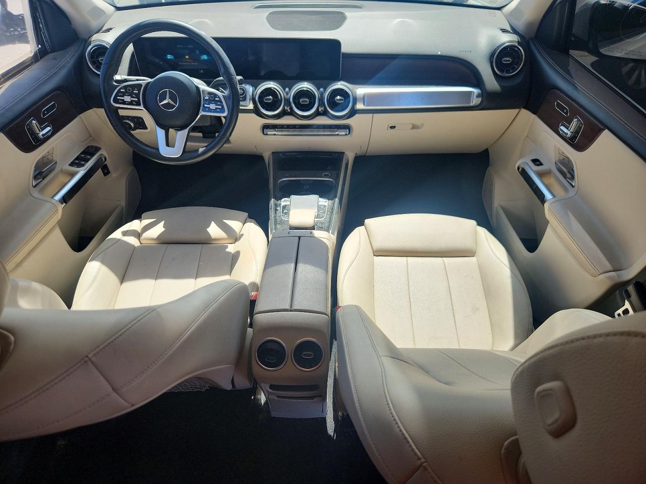 2020 MERCEDES-BENZ GLB 250 photo 8