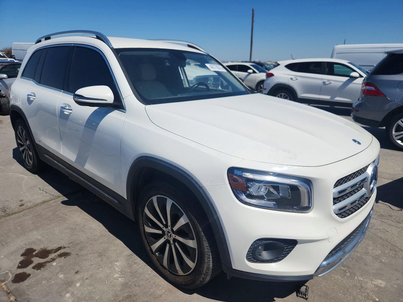2020 MERCEDES-BENZ GLB 250 photo 4
