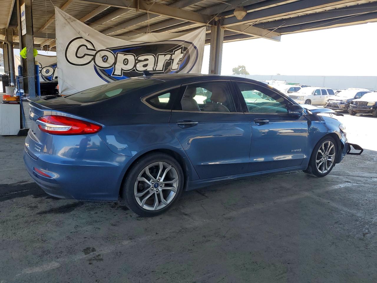 2019 FORD FUSION TITANIUM photo 3