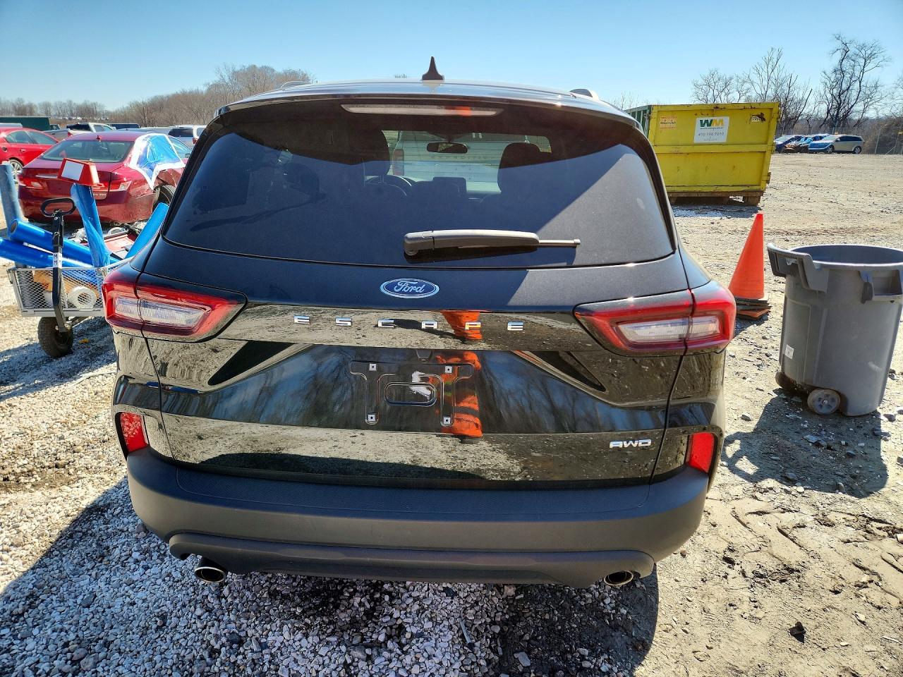 2025 FORD ESCAPE ST LINE photo 6