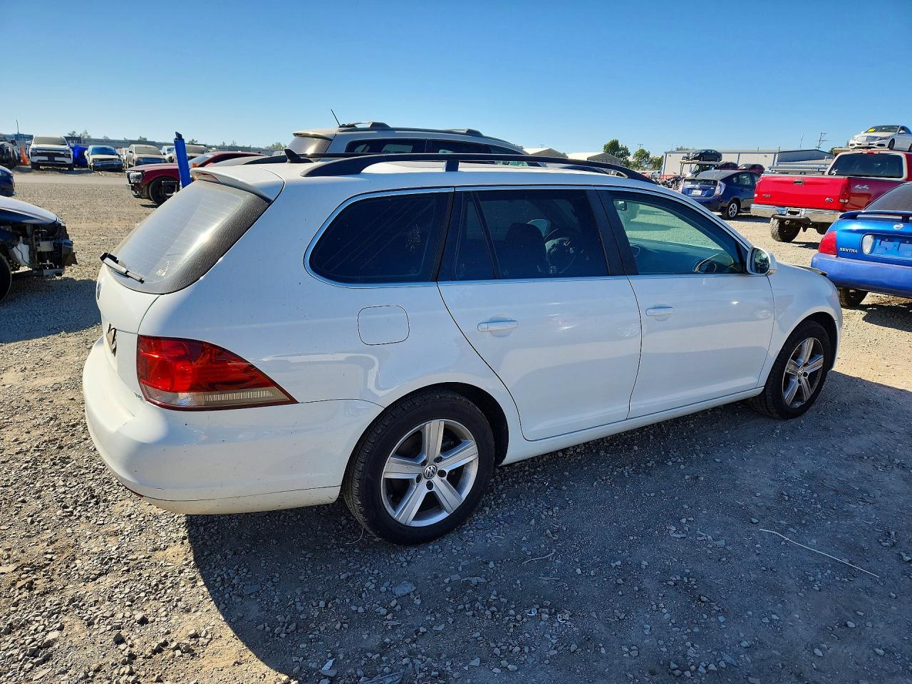 2014 VOLKSWAGEN JETTA TDI photo 3