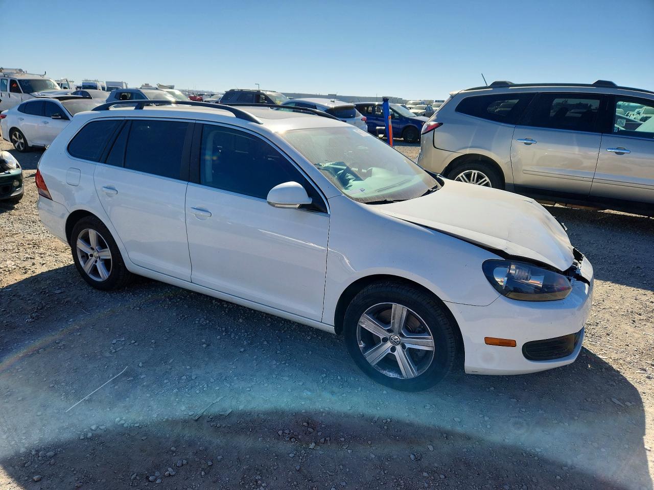 2014 VOLKSWAGEN JETTA TDI photo 4