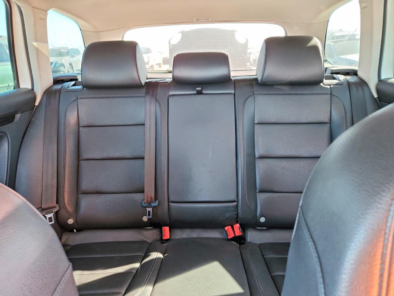2014 VOLKSWAGEN JETTA TDI photo 10