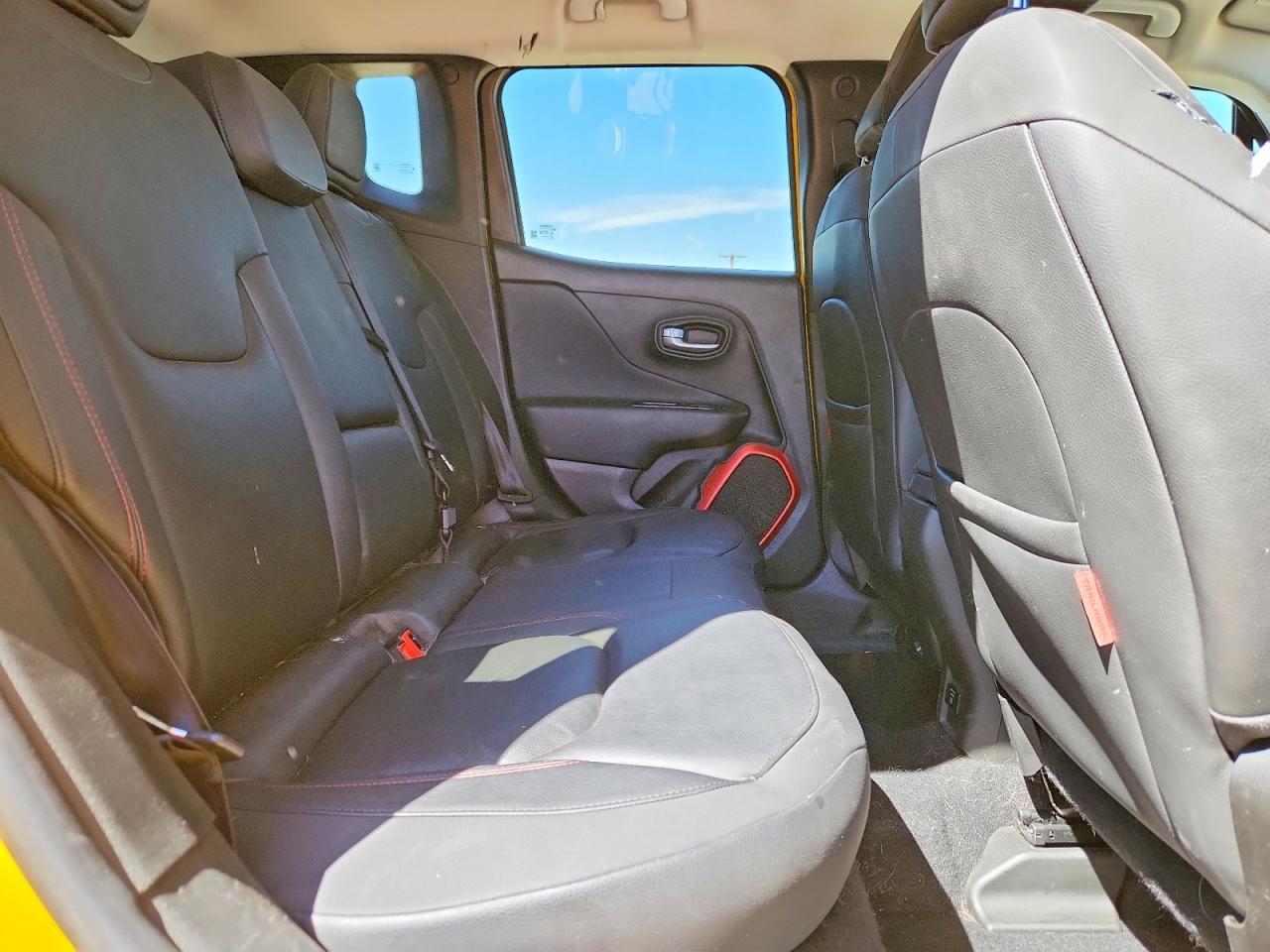 2017 JEEP RENEGADE TRAILHAWK photo 28